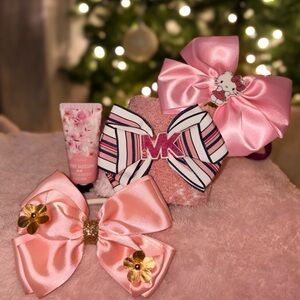 Pink and White Bow Set with Hello Kitty